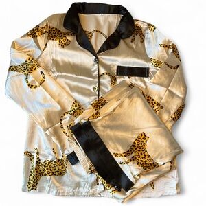 Leopard print silky satin matching pajama / loungewear set size small